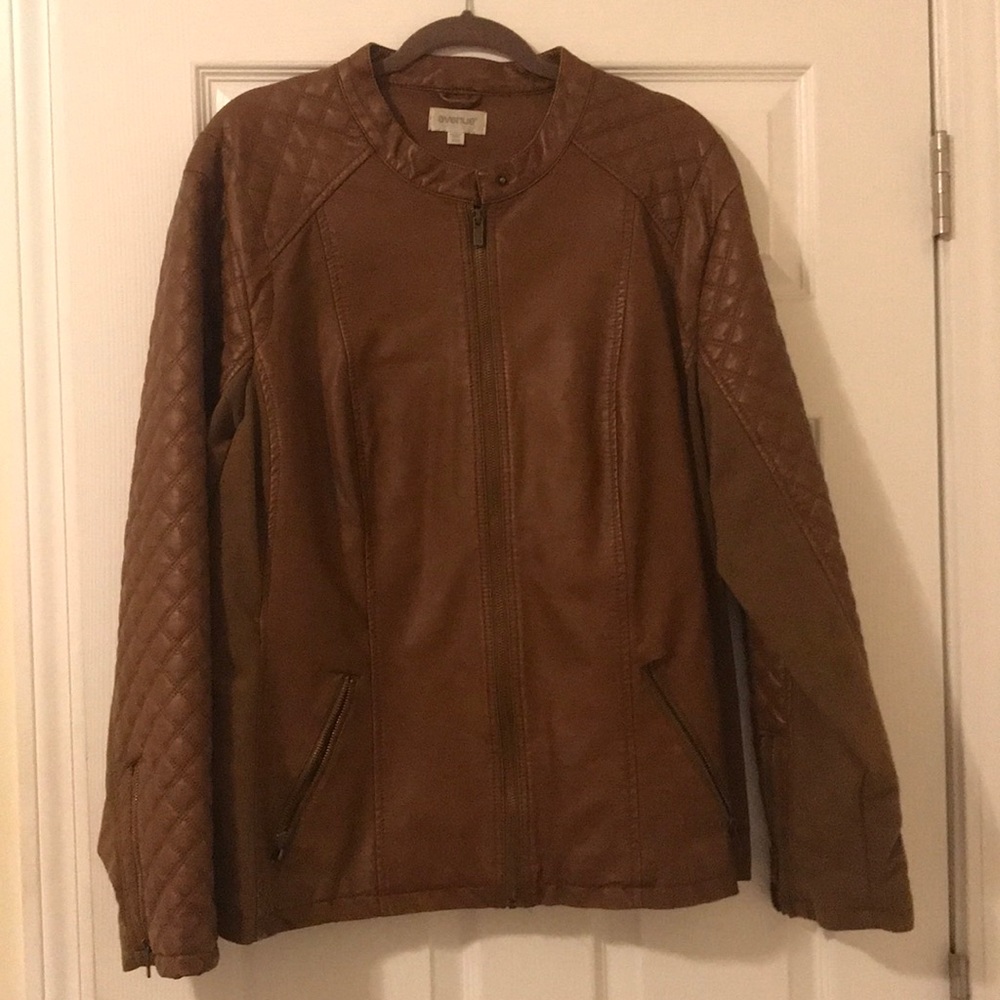 Plus size brown leather jacket!